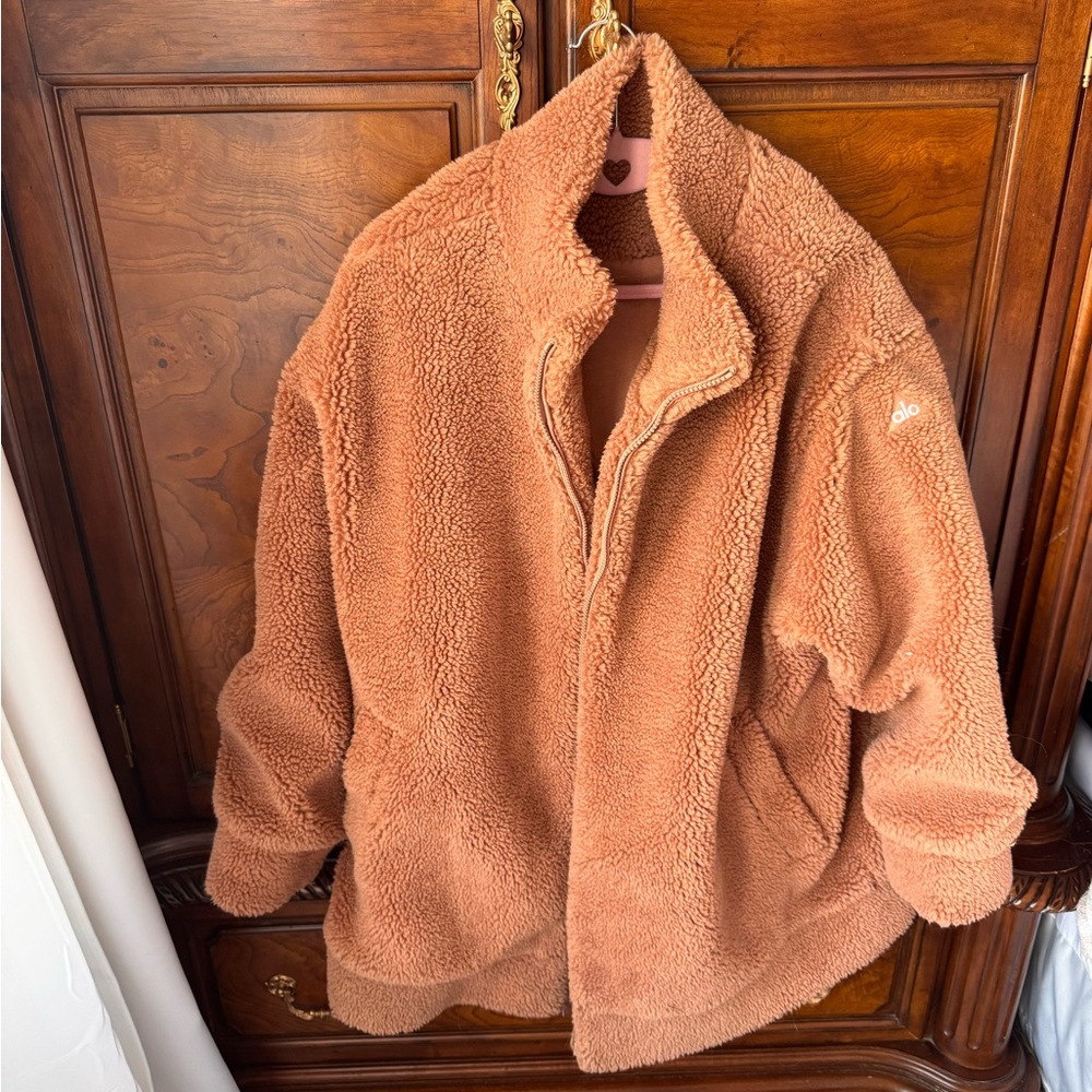 ALO Yoga Teddy Jacket